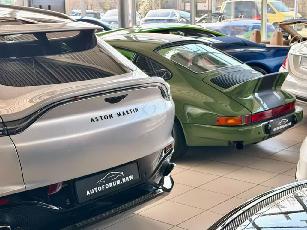 Aston Martin DBX