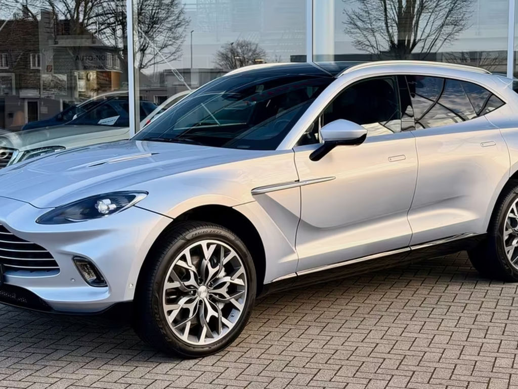 Aston Martin DBX
