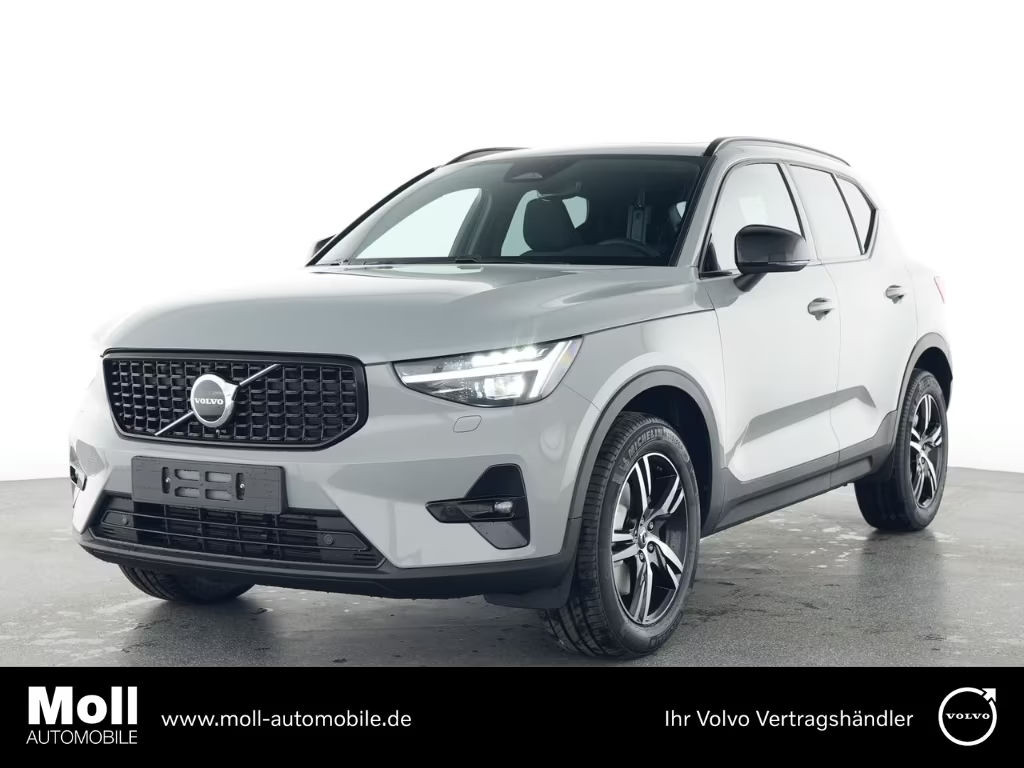 Volvo XC40 Plus Dark