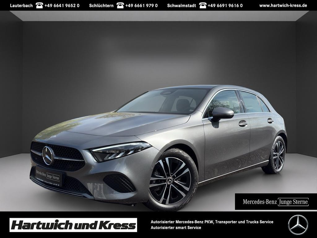 Mercedes-Benz A-Klasse A 180 Limousine Lang Progressive
