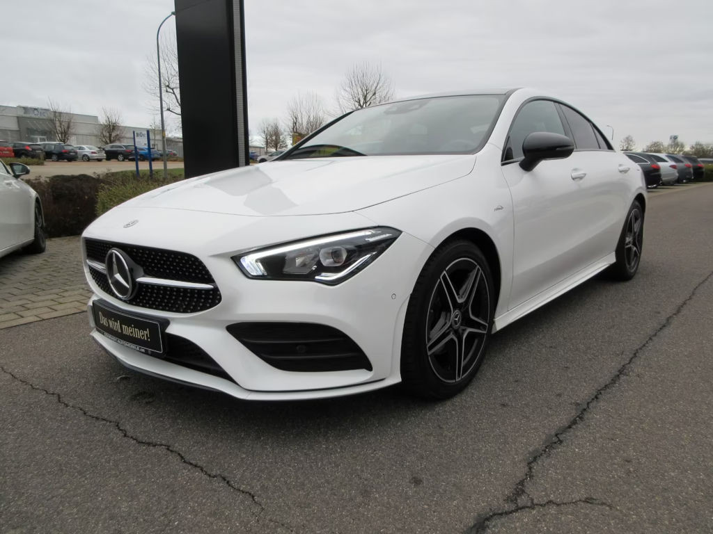 Mercedes-Benz CLA-Klasse CLA 200 AMG Line CLA 200 d