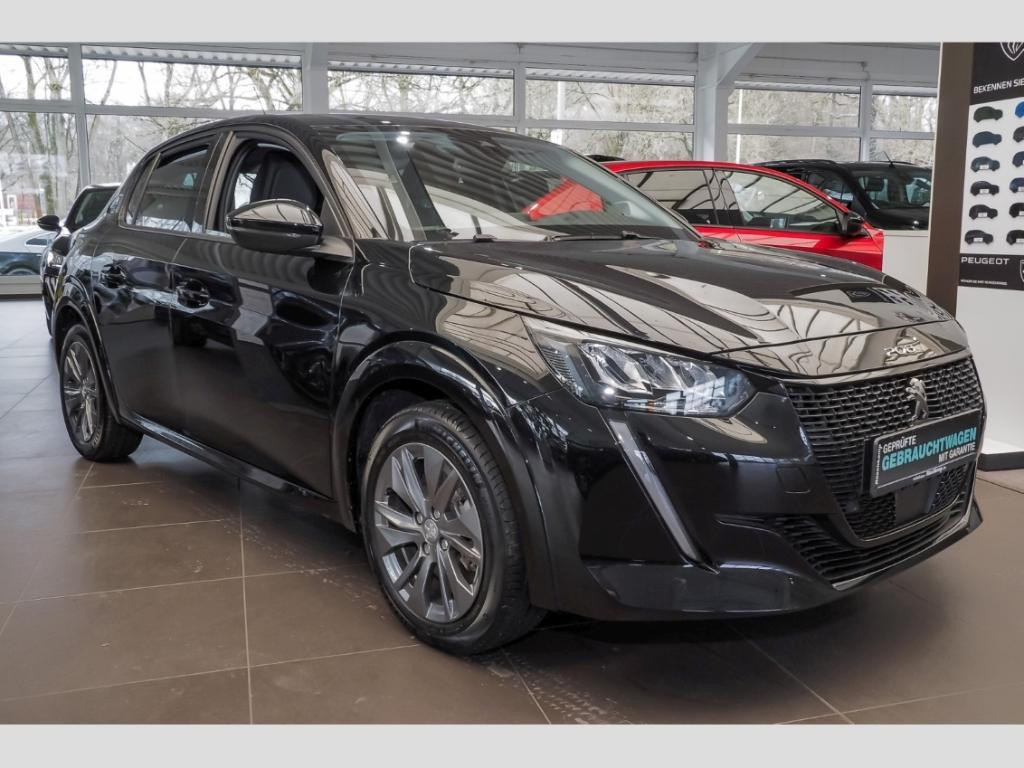 Peugeot e-208