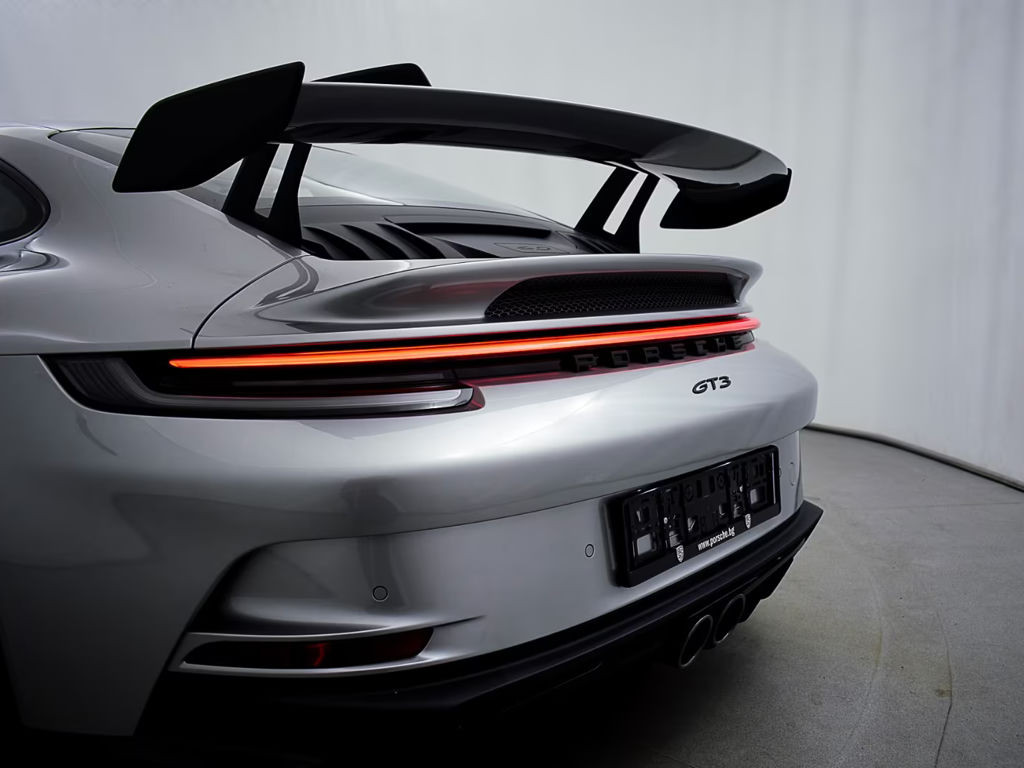 Porsche 992