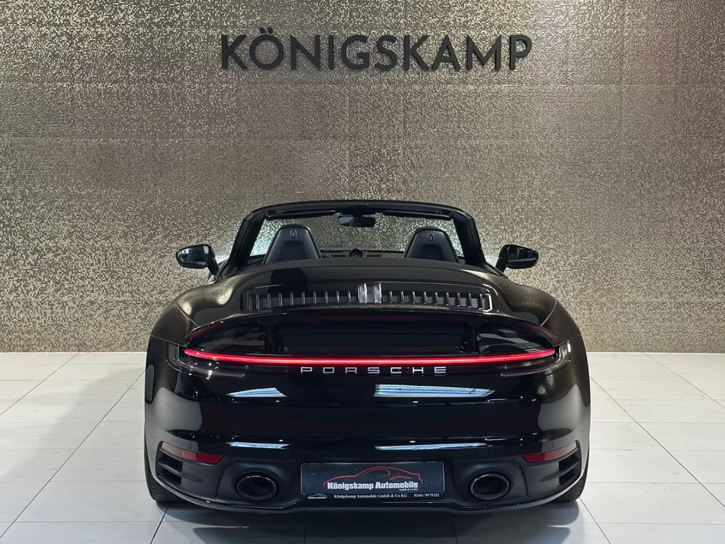 Porsche 992