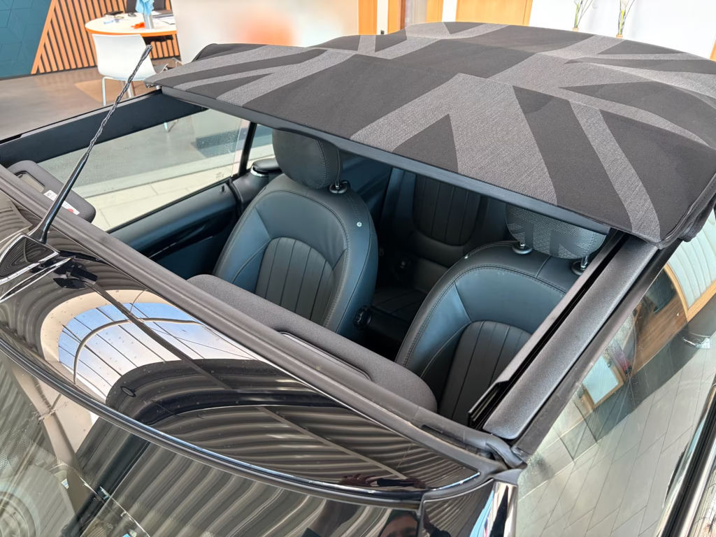 Mini John Cooper Works Cabrio