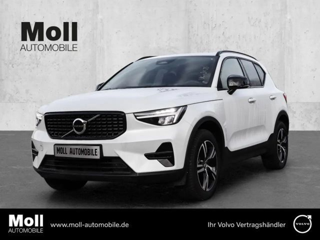 Volvo XC40 Plus Dark