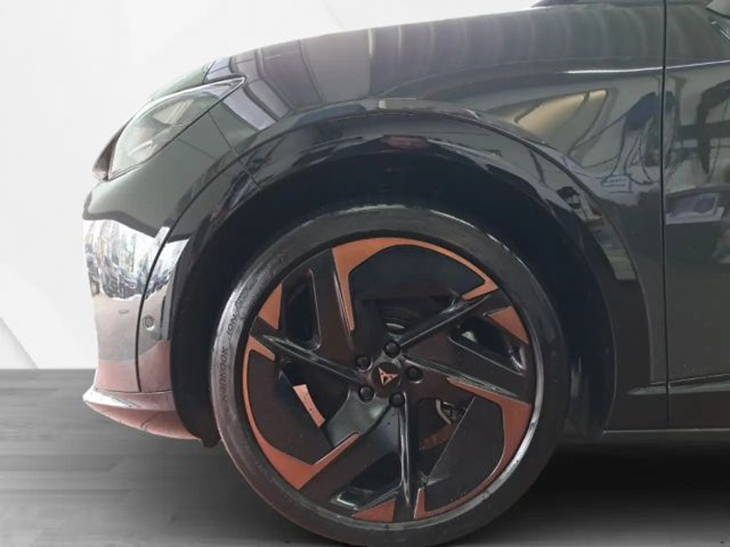 Cupra Tavascan
