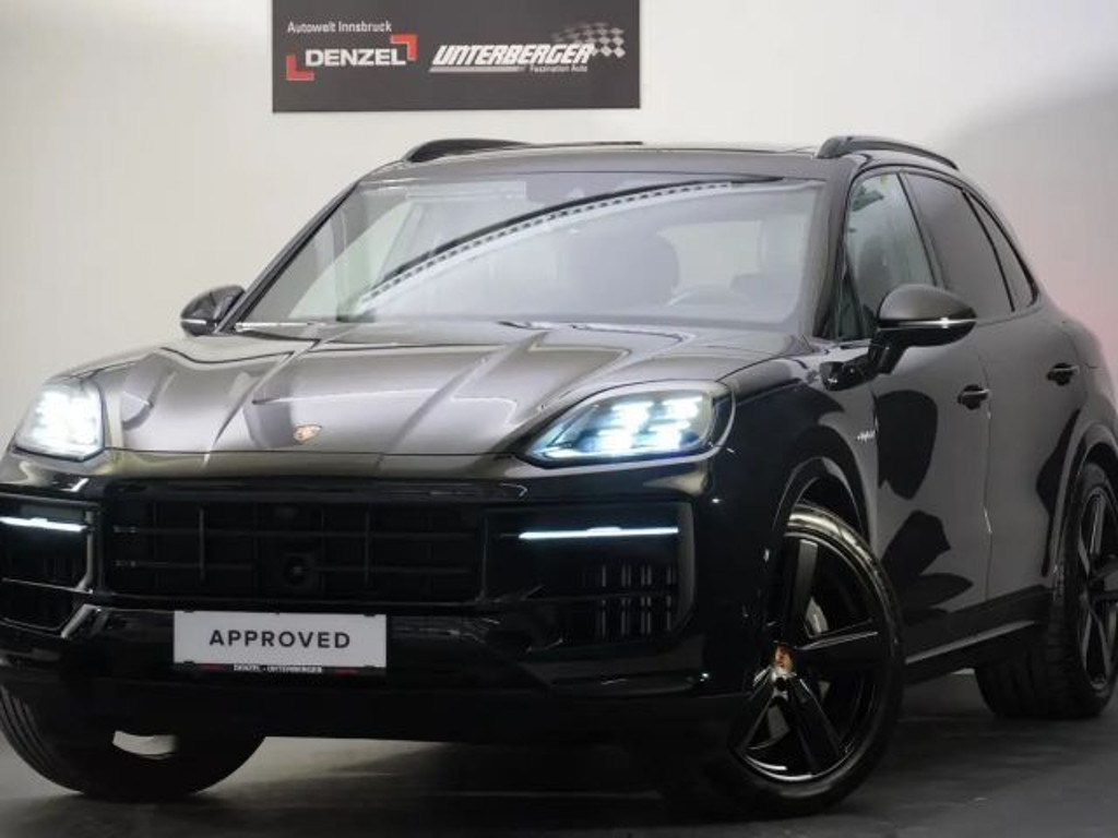 Porsche Cayenne E-Hybrid Black Edition