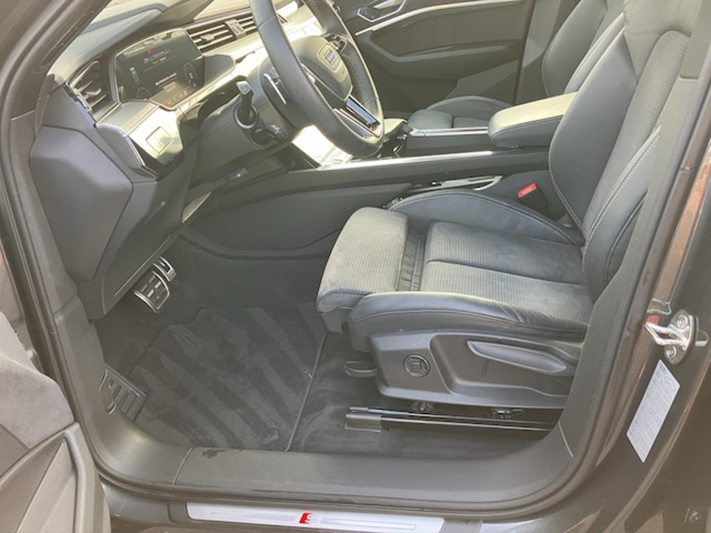 Audi Q8 e-tron