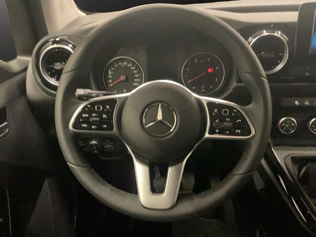 Mercedes-Benz T 180