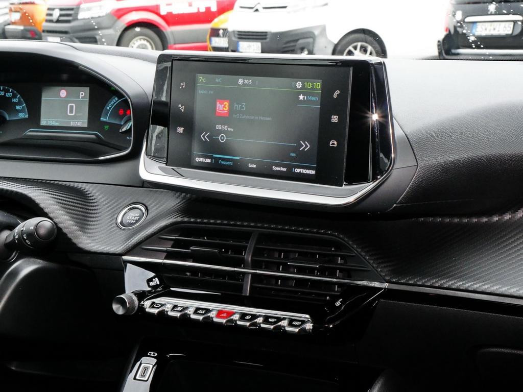 Peugeot e-2008