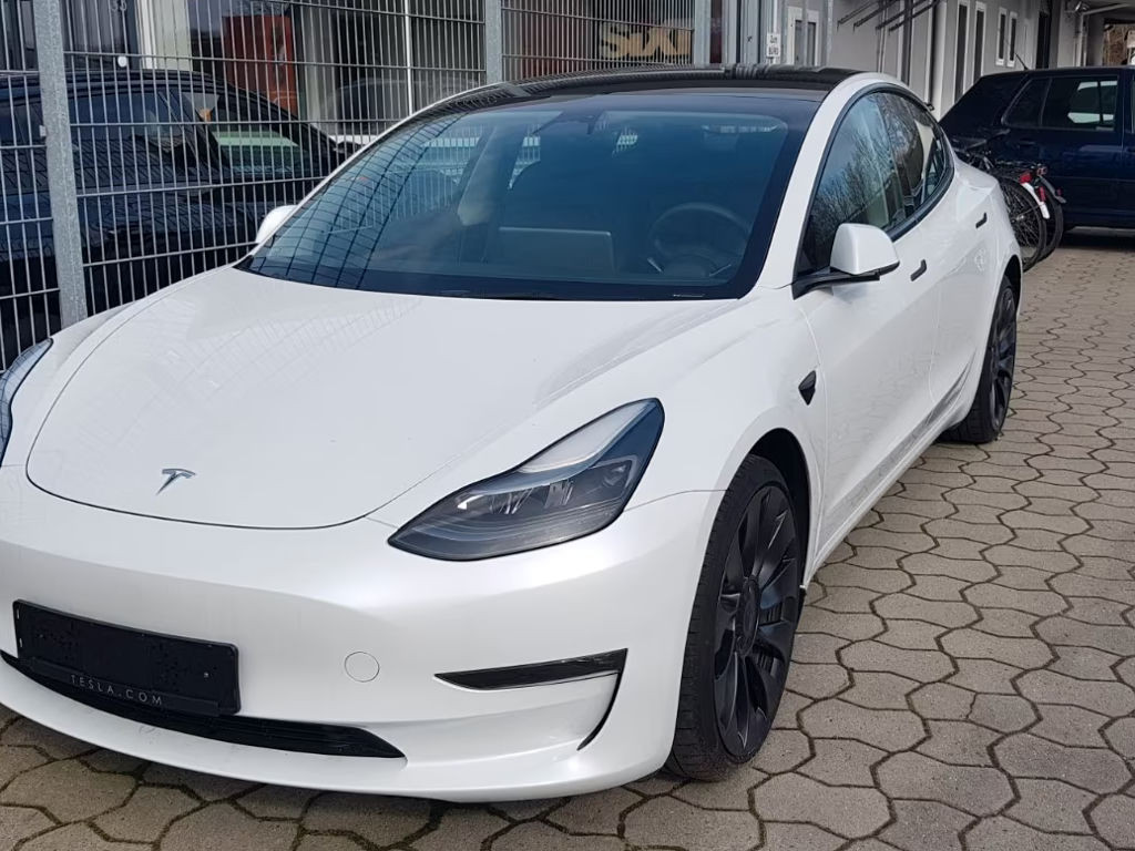 Tesla Model 3 Performance Dual Motor AWD