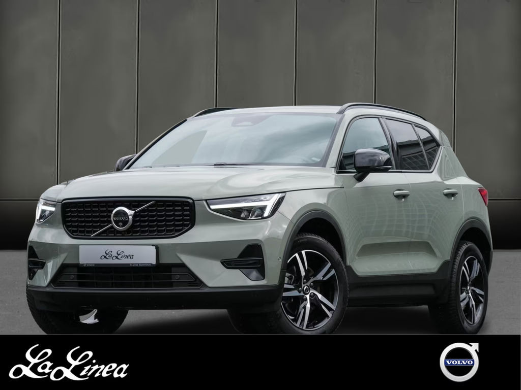 Volvo XC40 Plus Dark