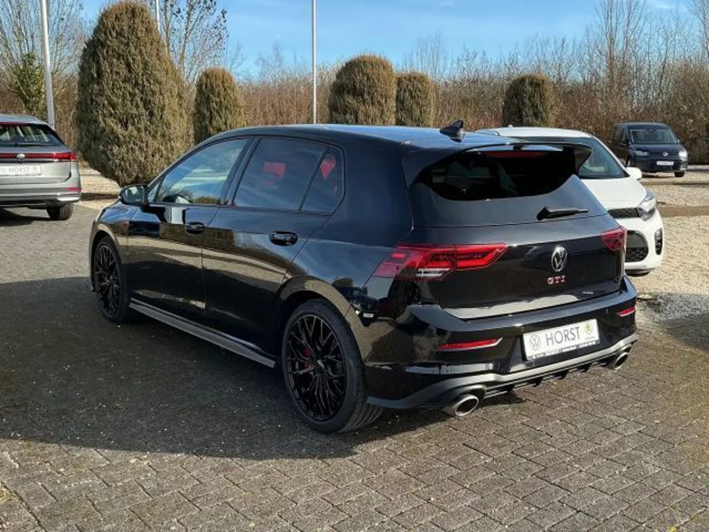 Volkswagen Golf GTI