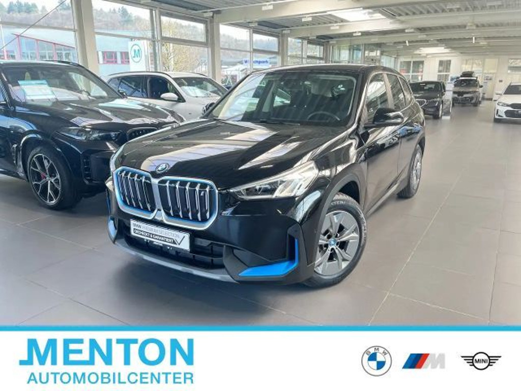 BMW iX1 xDrive30
