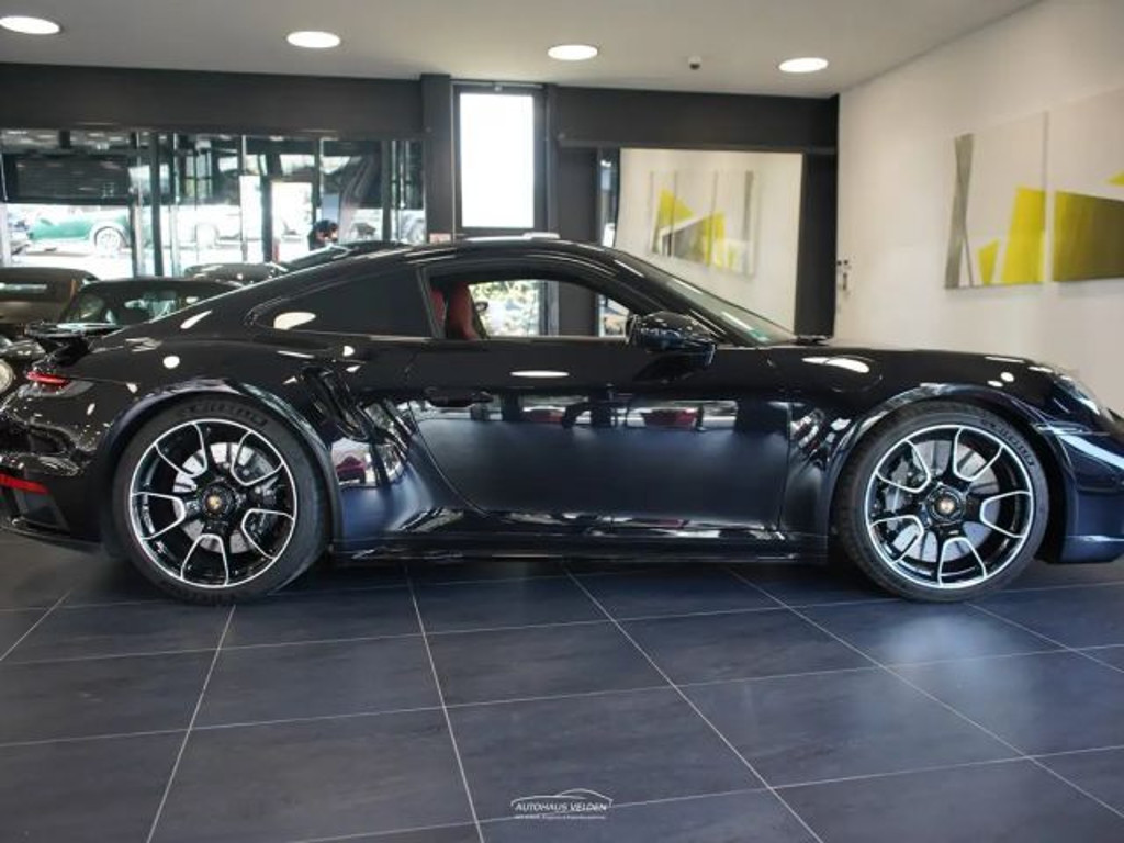 Porsche 992