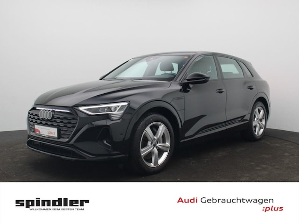 Audi Q8 e-tron Quattro 50
