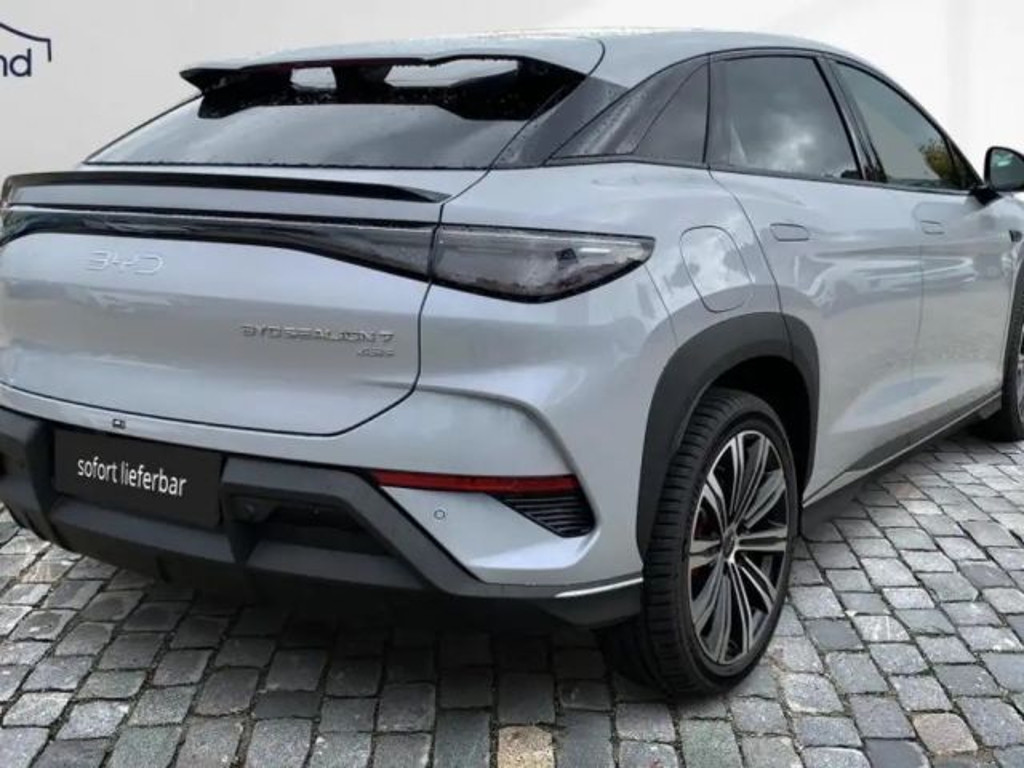 BYD Sealion 7