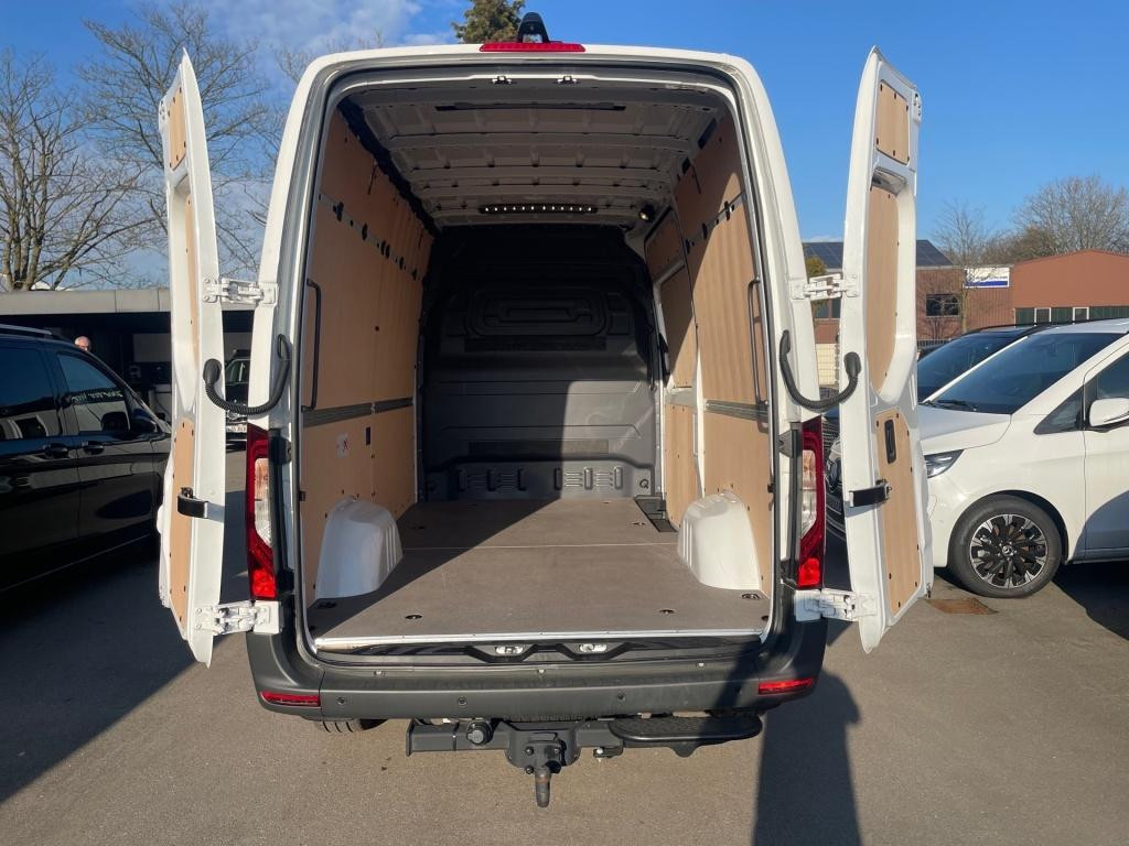 Mercedes-Benz eSprinter