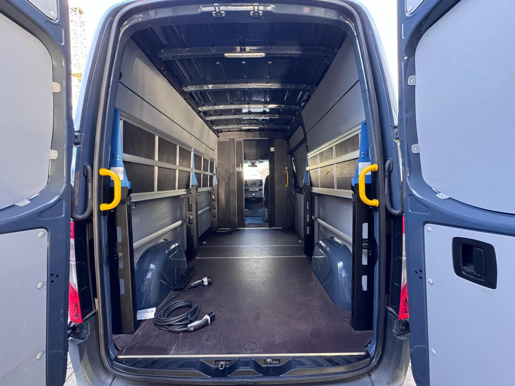 Mercedes-Benz eSprinter