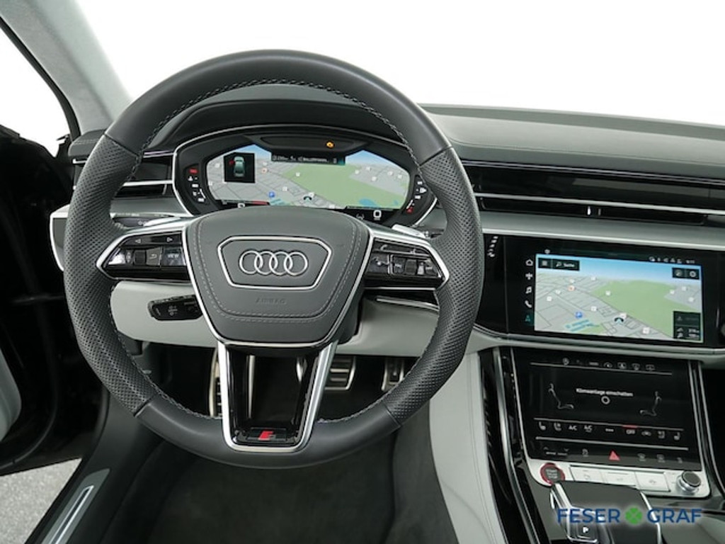 Audi S8