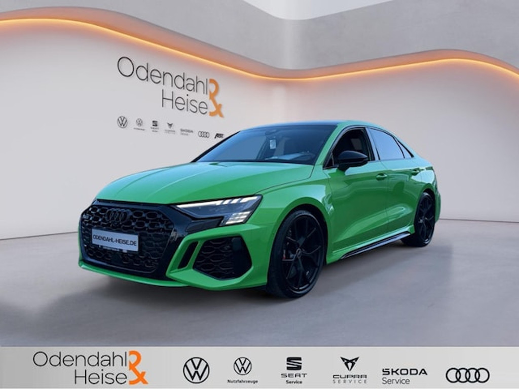 Audi RS3 Sedan Quattro S-Tronic