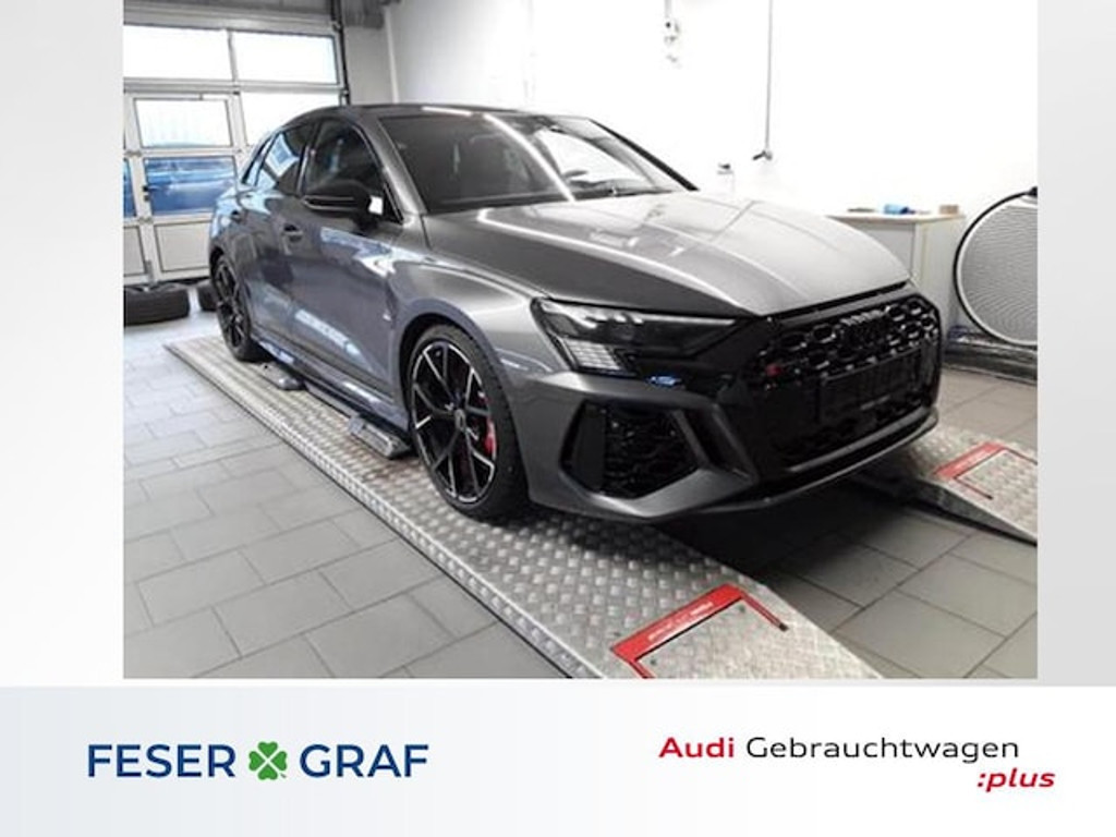 Audi RS3 Sportback Quattro S-Tronic