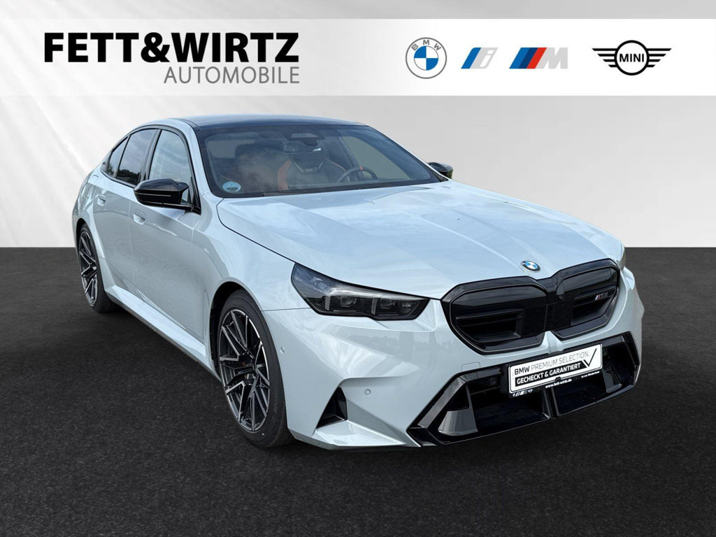 BMW M5 Sedan