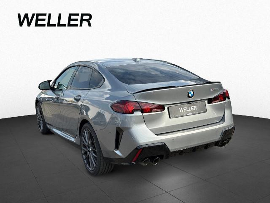 BMW M235