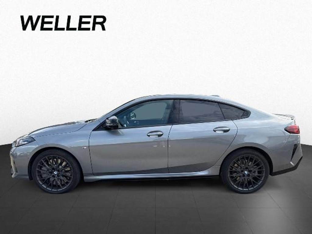 BMW M235
