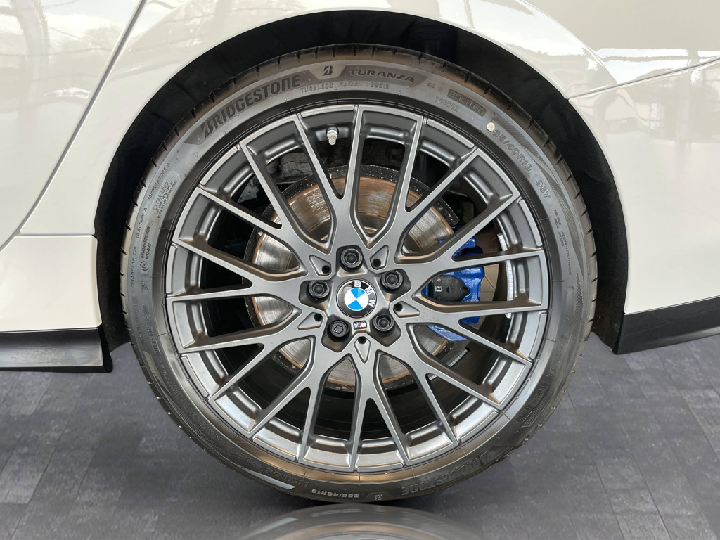 BMW M235