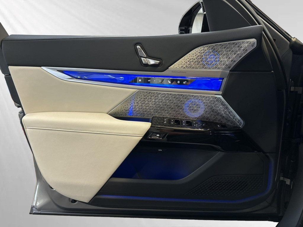 BMW M760