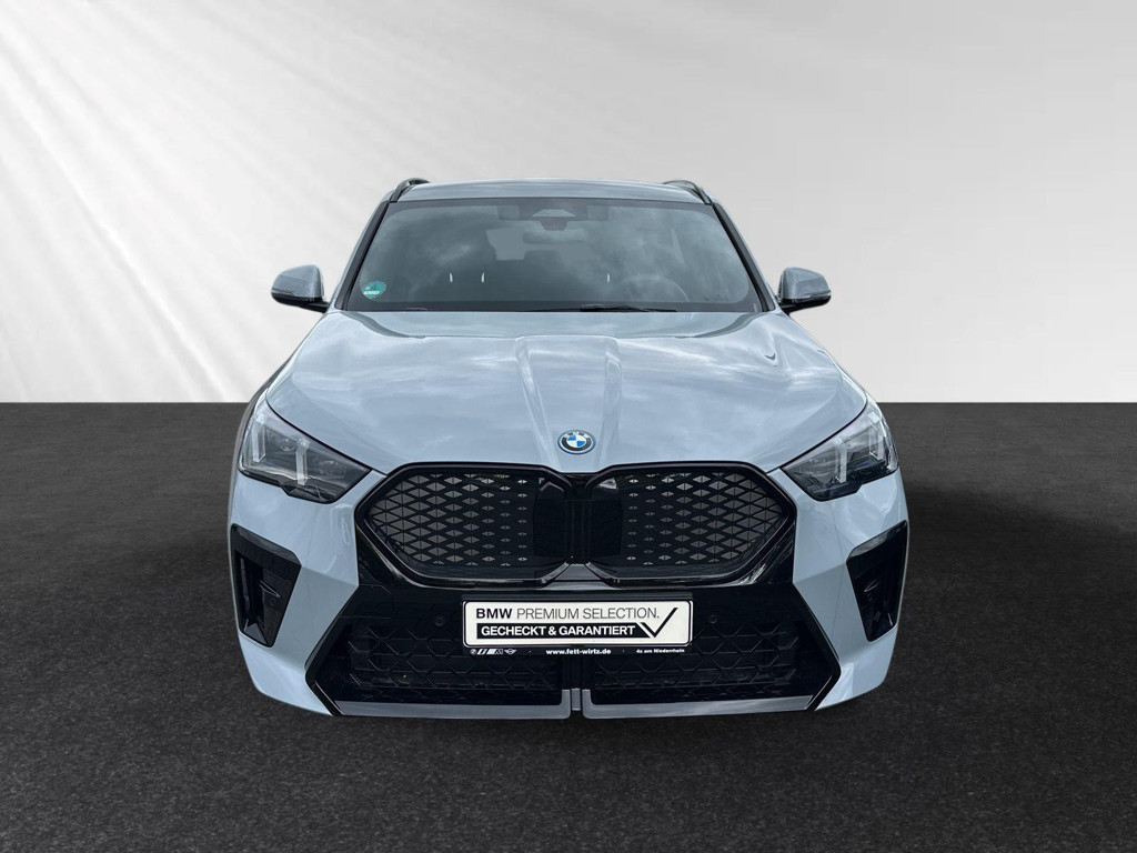 BMW iX2