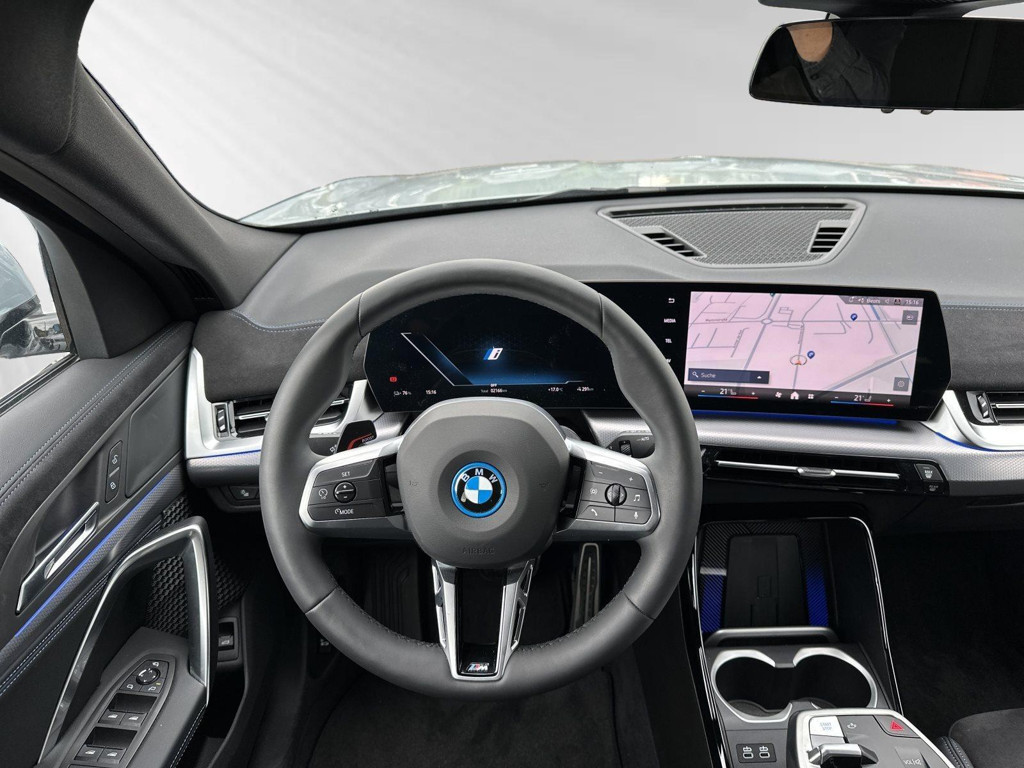 BMW iX2