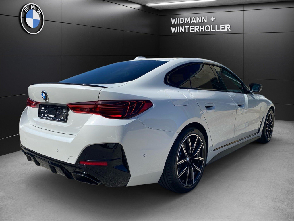 BMW M440