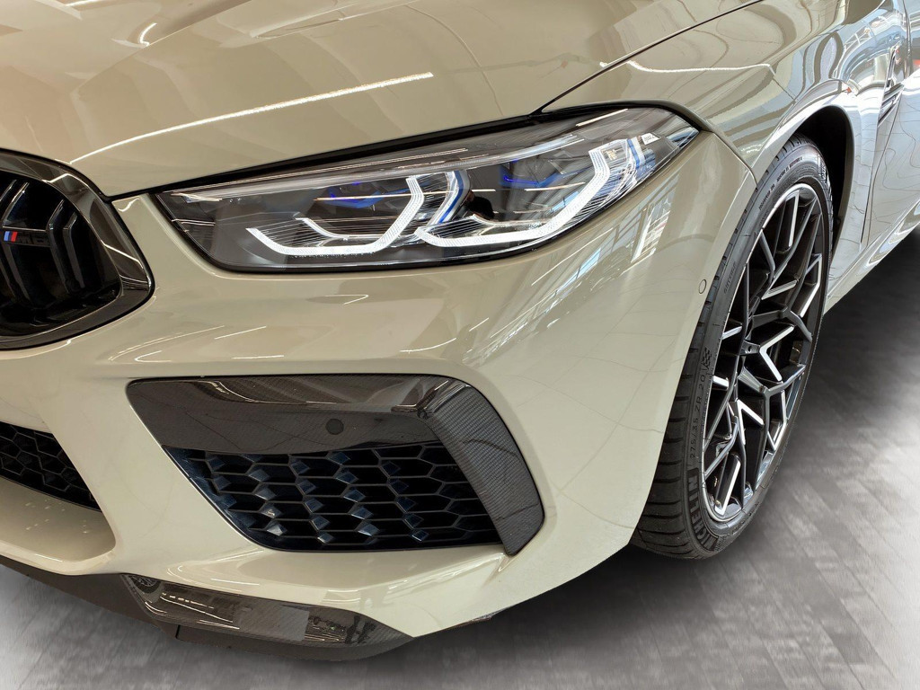BMW M8