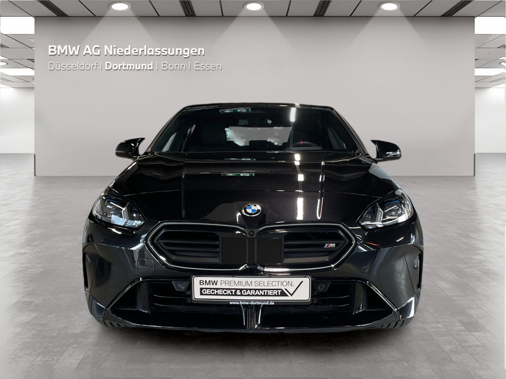 BMW M235