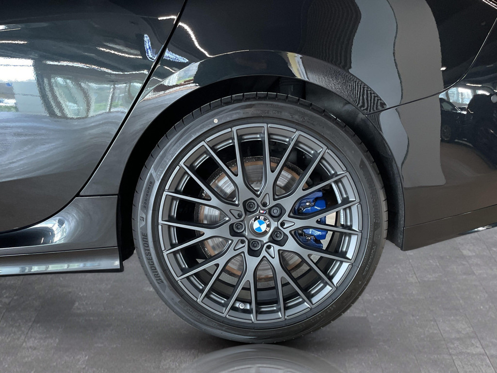BMW M235