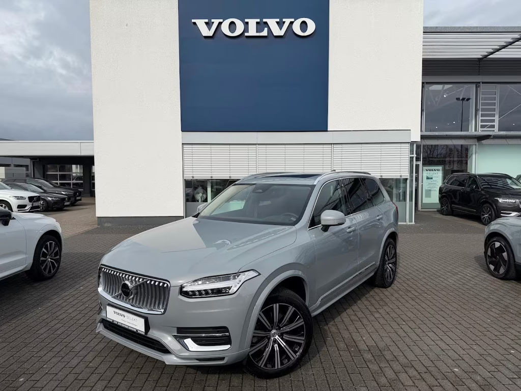 Volvo XC90 AWD Plus Bright
