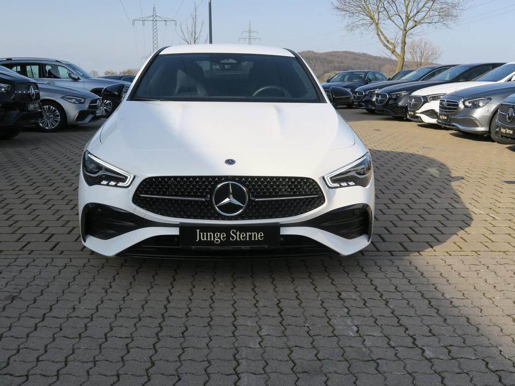 Mercedes-Benz CLA-Klasse CLA 200 AMG Line