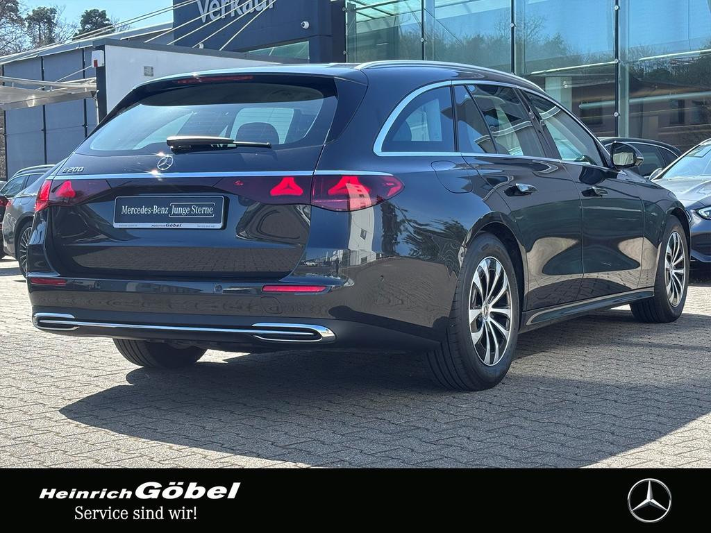 Mercedes-Benz E-Klasse E 200 AVANTGARDE Limousine Lang Estate