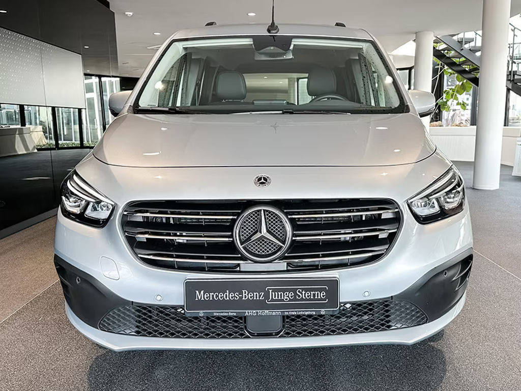 Mercedes-Benz T 180