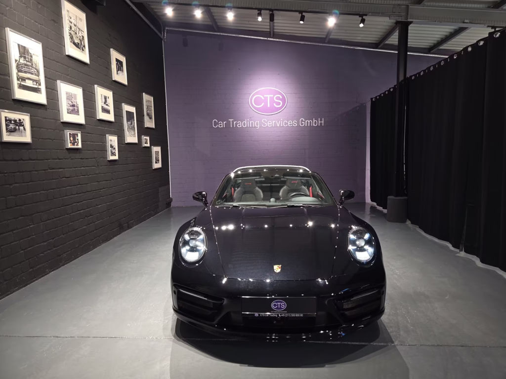 Porsche 911 GTS Targa 4