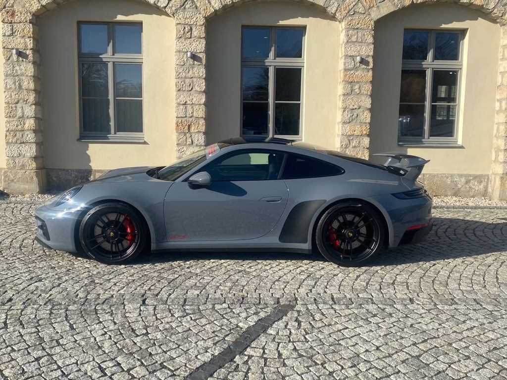 Porsche 992
