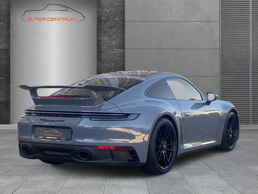 Porsche 992