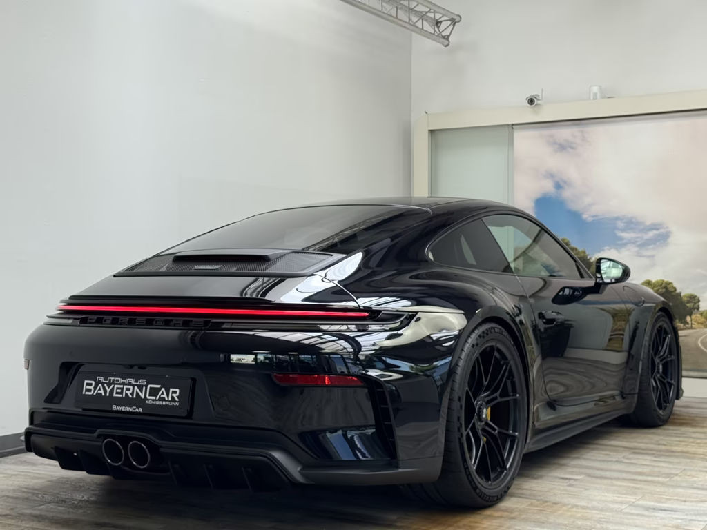 Porsche 992