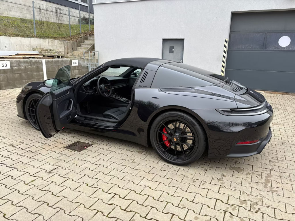 Porsche 992