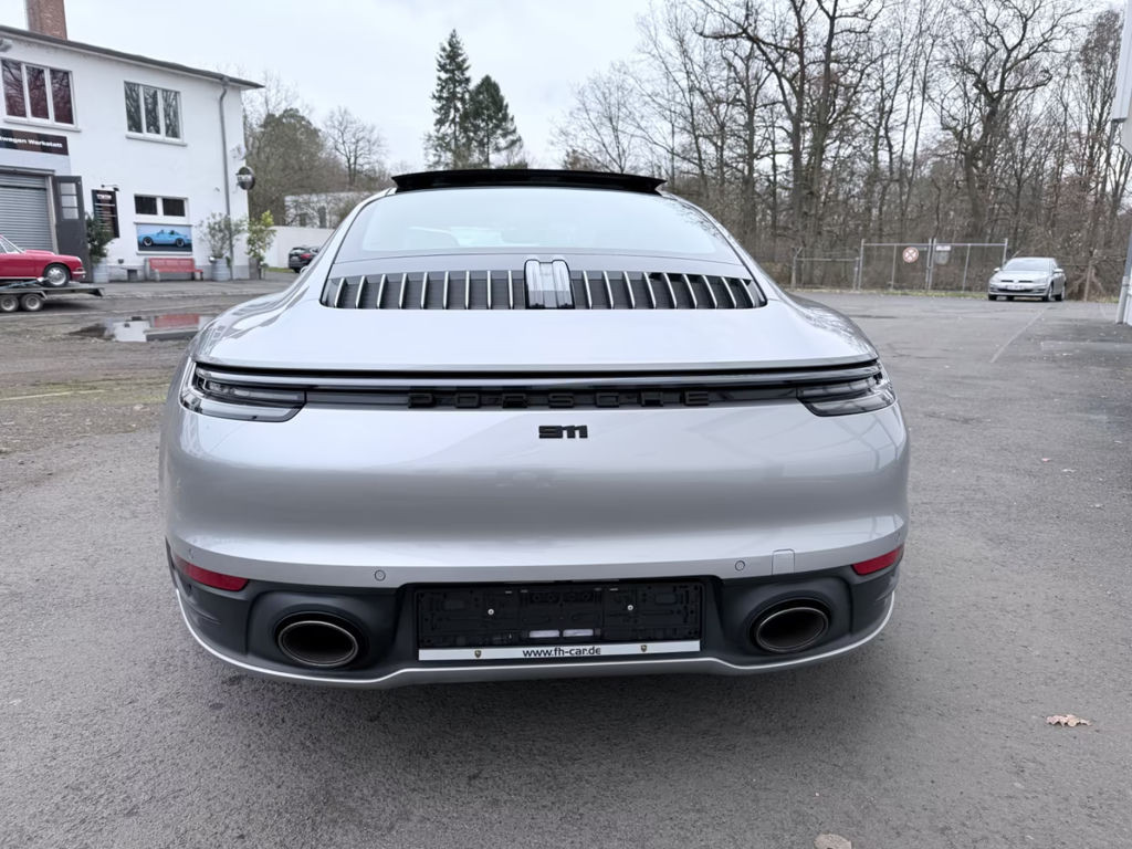Porsche 992