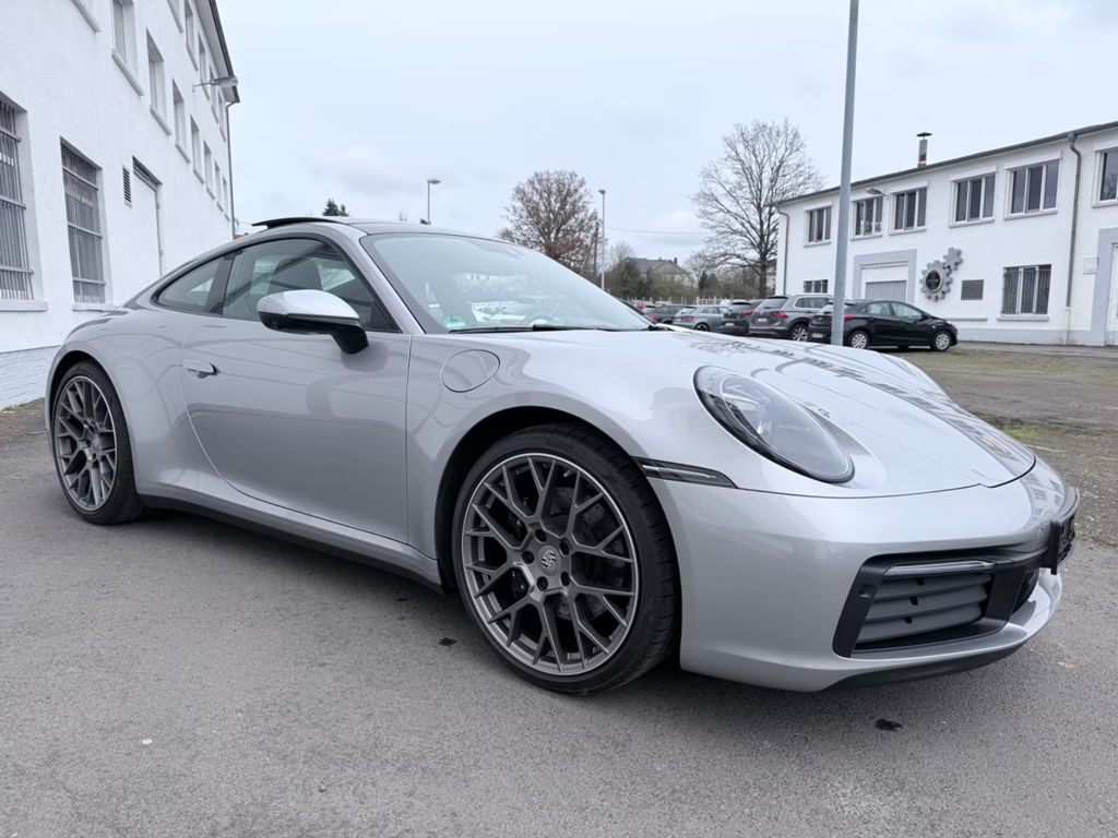 Porsche 992