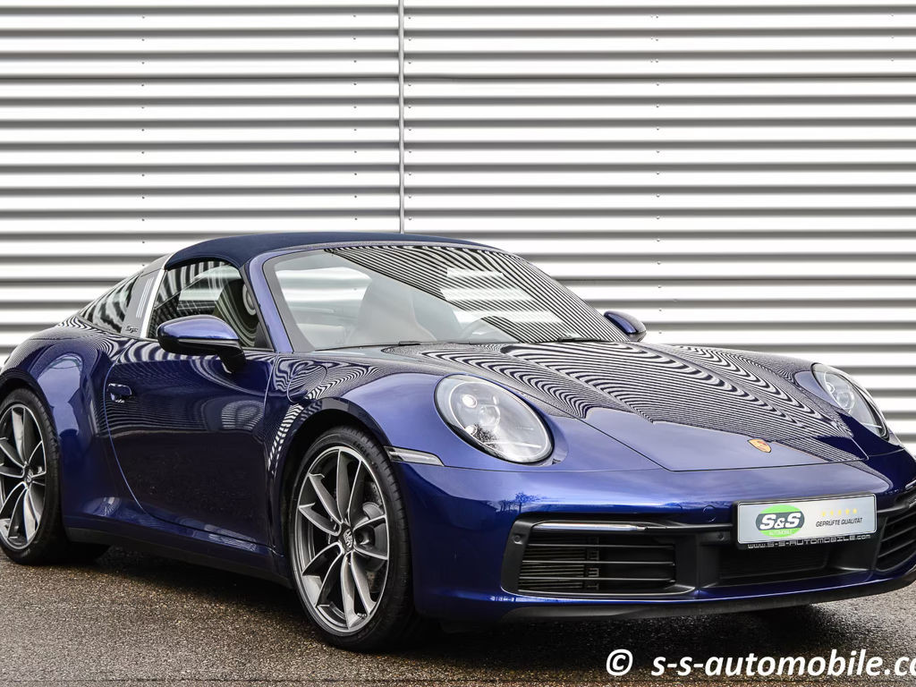Porsche 992